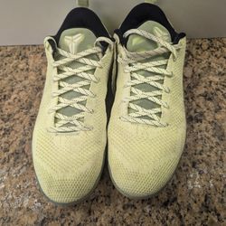 Nike Kobe 11 Elite Ghost Of Christmas Past 824463-334 Size 12