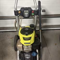 Pressure washer Ryobi 2800psi Honda powered
