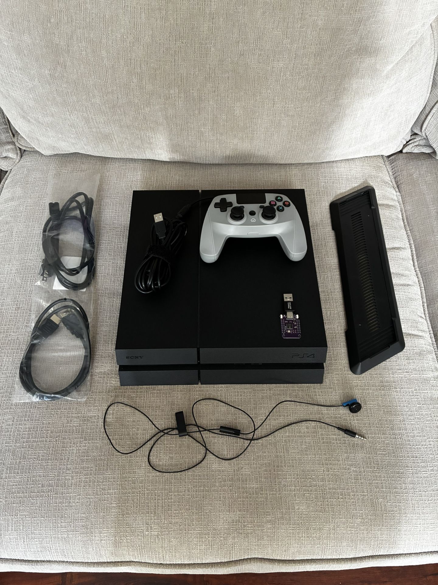 PS4