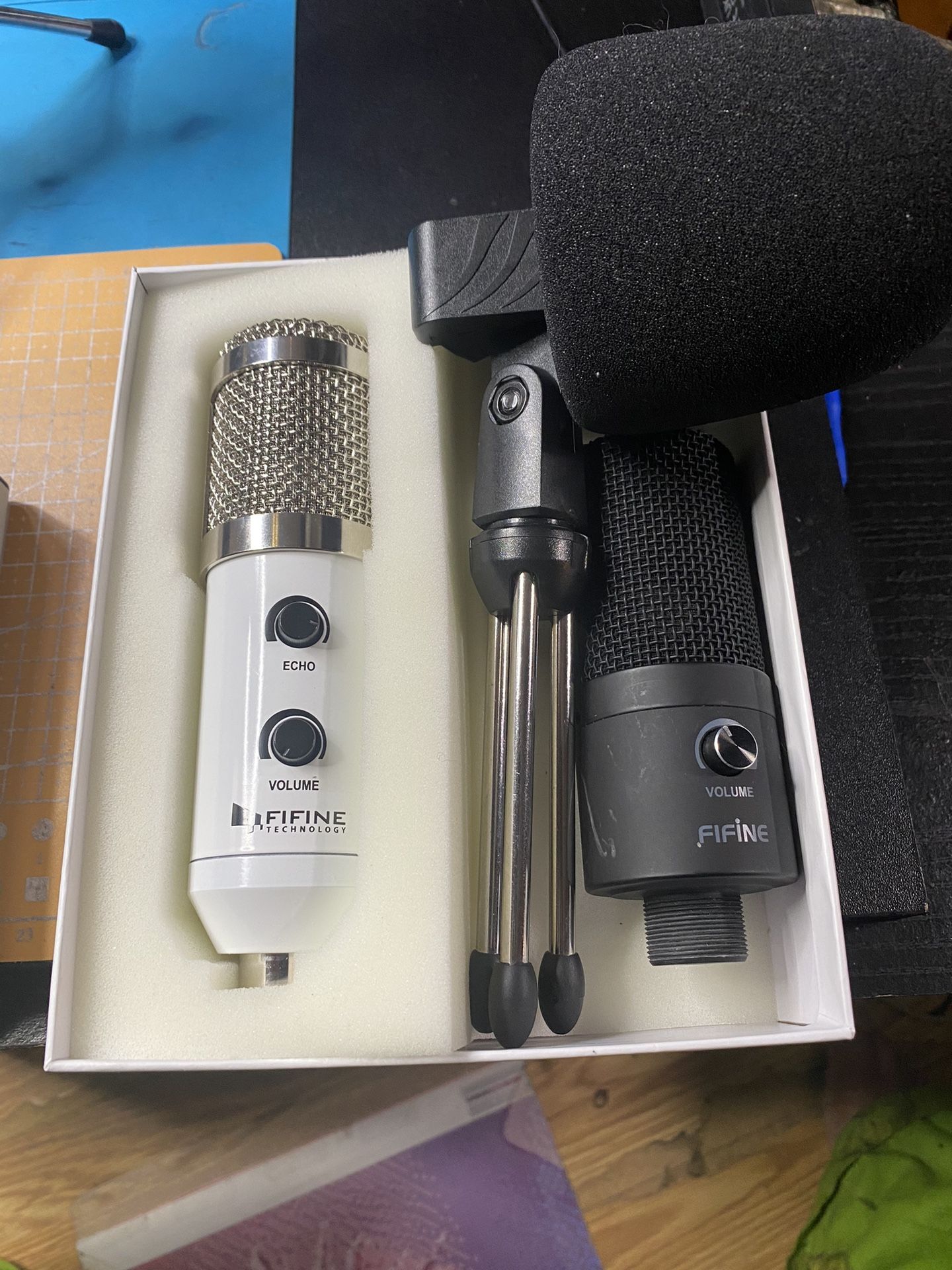 Lot Of USB Condenser Microphones With Accessories 