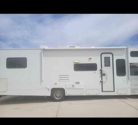 2009 Coachmen Freelander