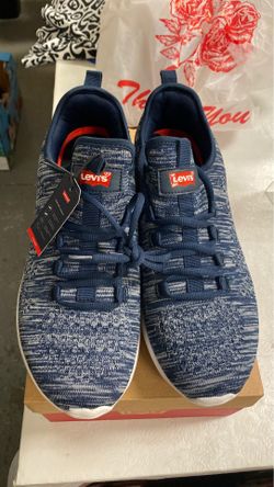 Levi’s Shies Size 11 Brand New