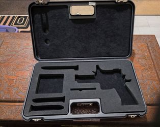 Tanfoglio gun case...Italian made.