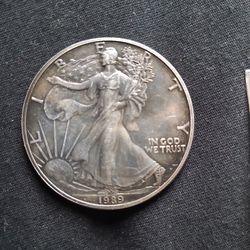 1 Oz silver bar and 1 Oz coin