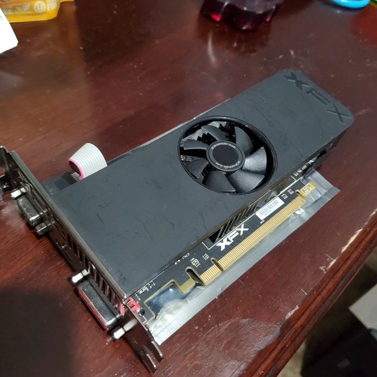 Light Gaming XFX AMD R7 240a 2 Gb Boost Ready (HDMI, DVI,VGA)