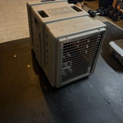 Cabela’s Gun Dog Kennel