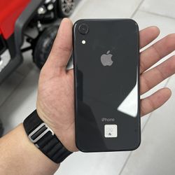 iPhone XR 64GB Unlocked $299 Cash Or Card!!