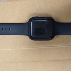Series SE Apple Watch