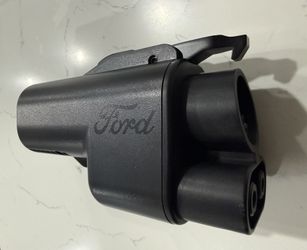 Oem Ford NACS DC adapter for Tesla Supercharger Ford EV SJ98-10E826-AA