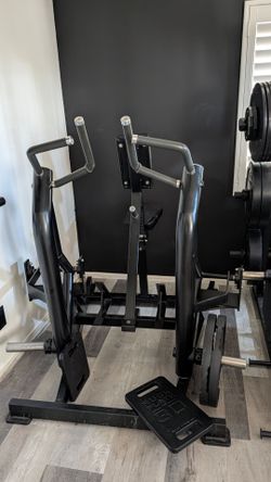 Fettle Fitness ISO-Lateral Row Machine