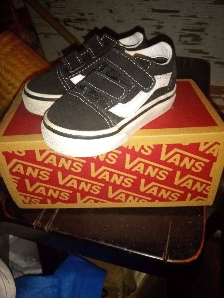 VANS Off The Wall TODDLER SIZE 4