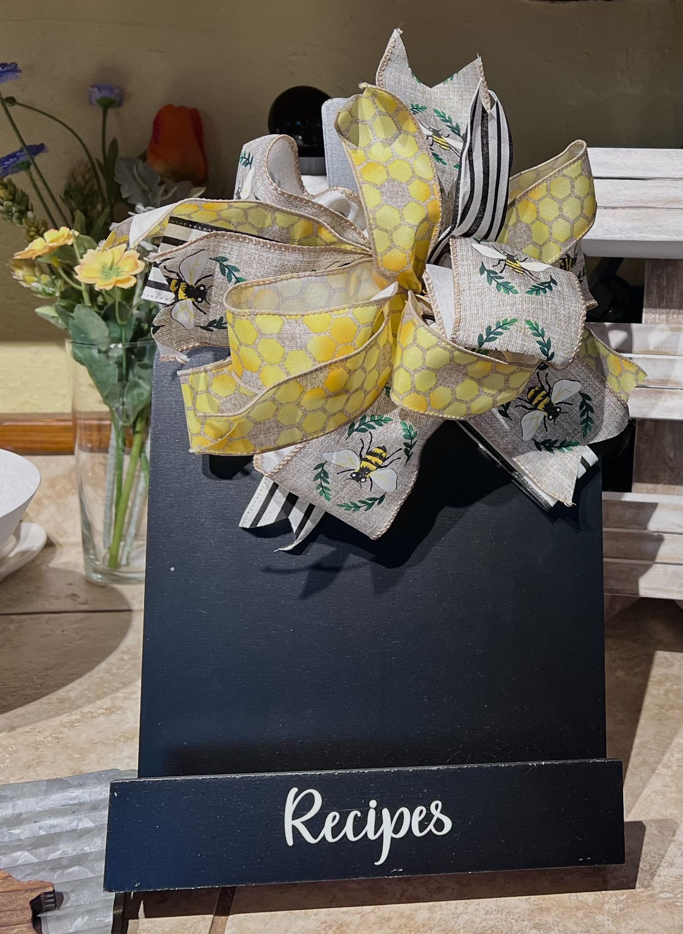 Honey Bee Recipe Holder