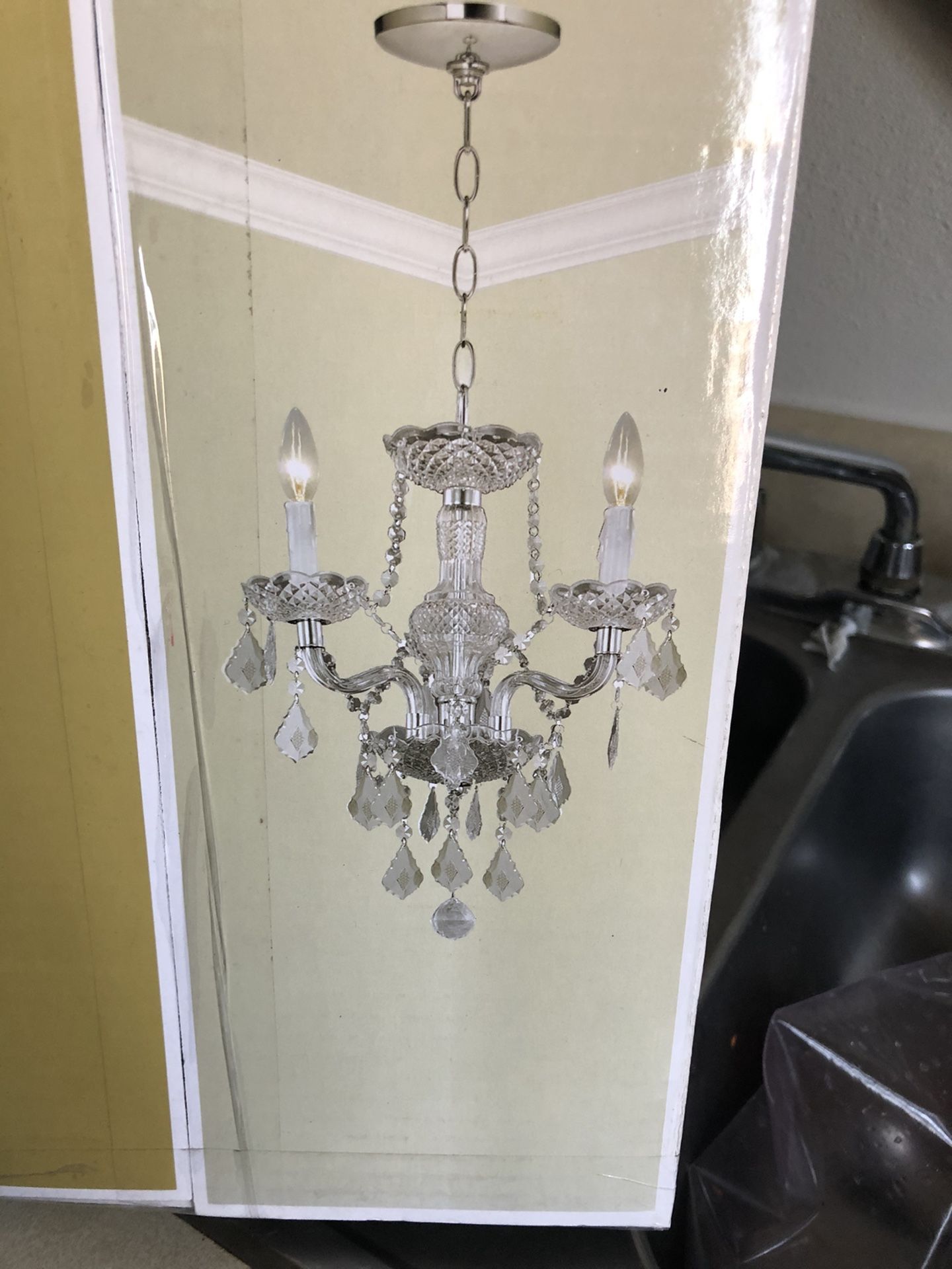 Hampton bay crystal and plastic chandelier