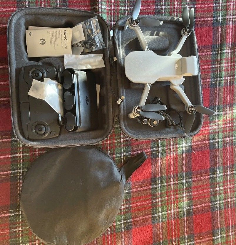 DJI Mavic Mini Fly More Combo Drone