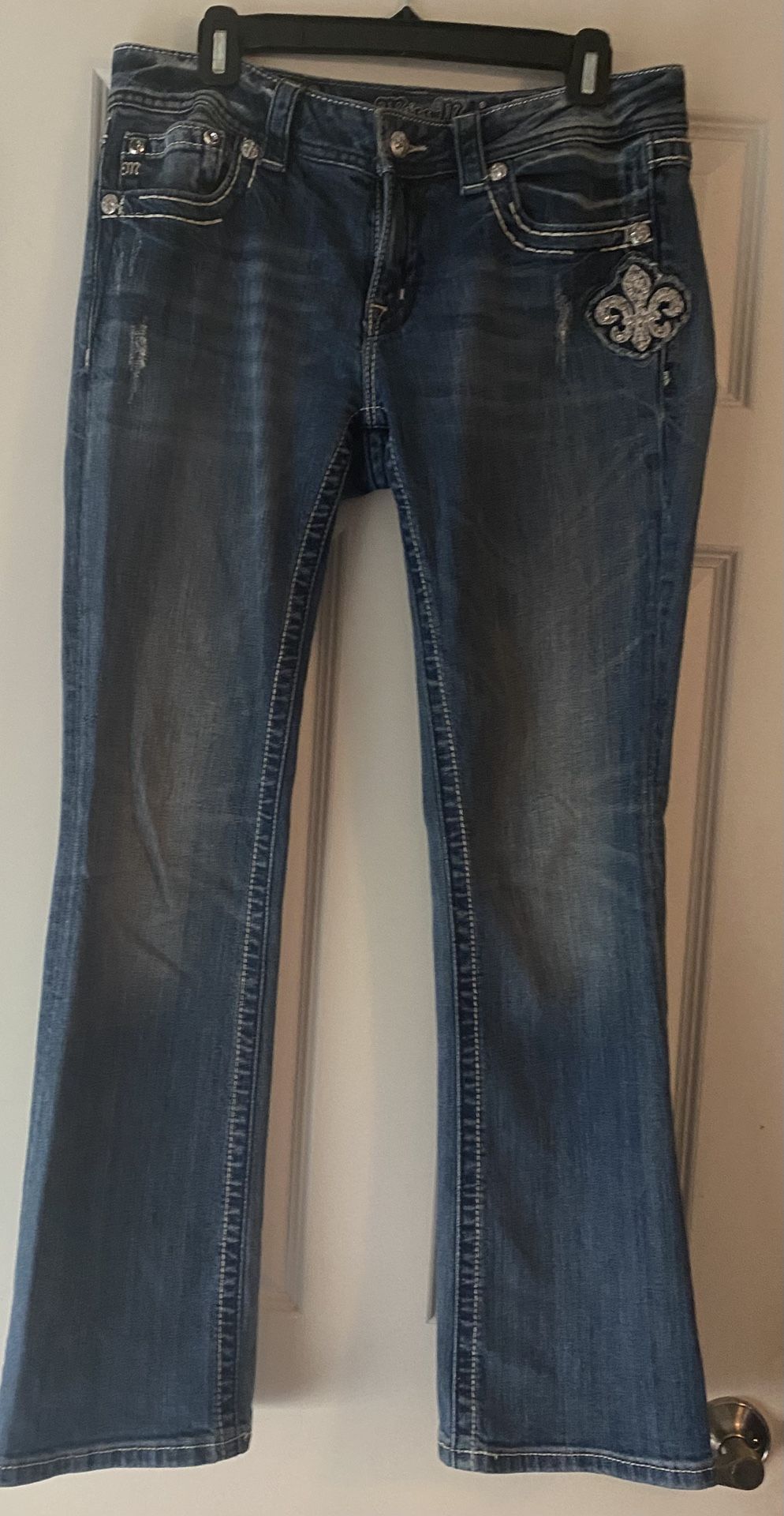 MISS ME BOOT CUT JEANS SIZE 31