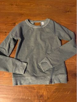 Lululemon Ivivva Wherever You Go" Pullover / Sweater kids size 8