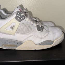 Jordan 4s size 7Y