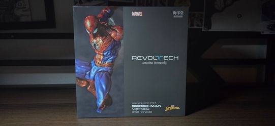 Authentic revoltech 2.0 spiderman