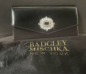 Badgley Mischka (Jewel Badgley Mischka) black satin clutch bag