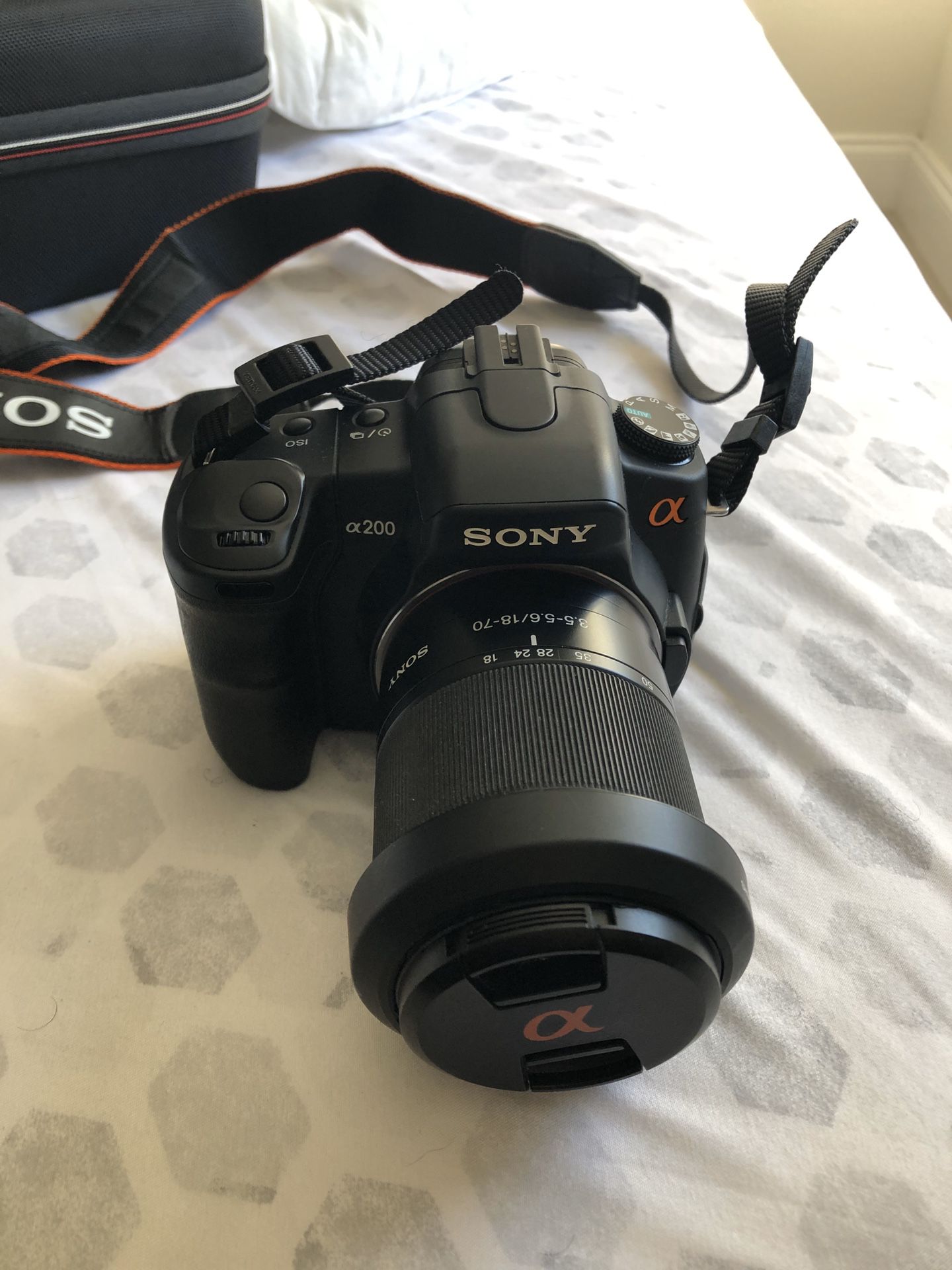 Sony DSLR - A200 Digital Camera