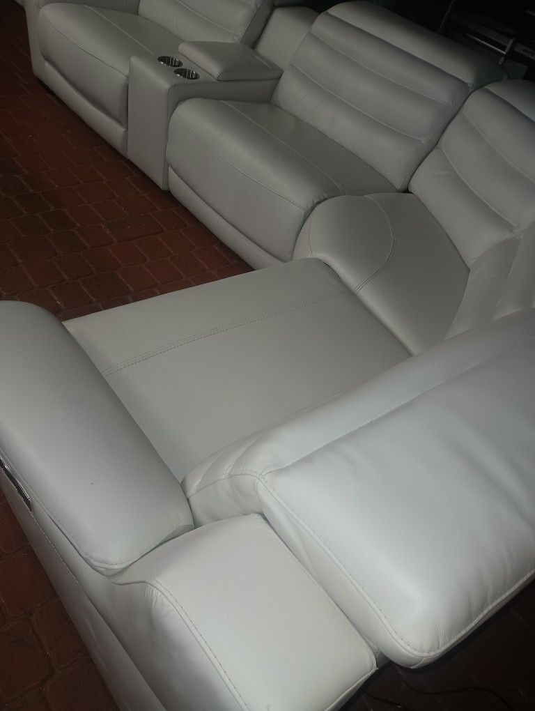 SECTIONAL GENUINE LEATHER RECLINER ELECTRIC..✅💥🚚 DELIVERY SERVICE AVAILABLE 🚚💥🚚