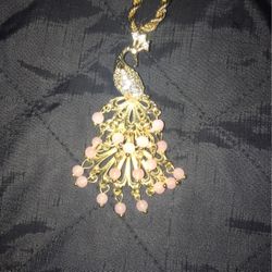 Beautiful Peacock Pendant Necklace 