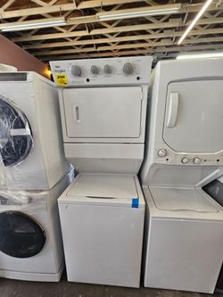 Whirlpool Washer and dryer stackable