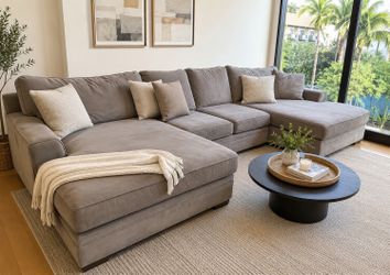 U-shaped sectional sofa with double chaise