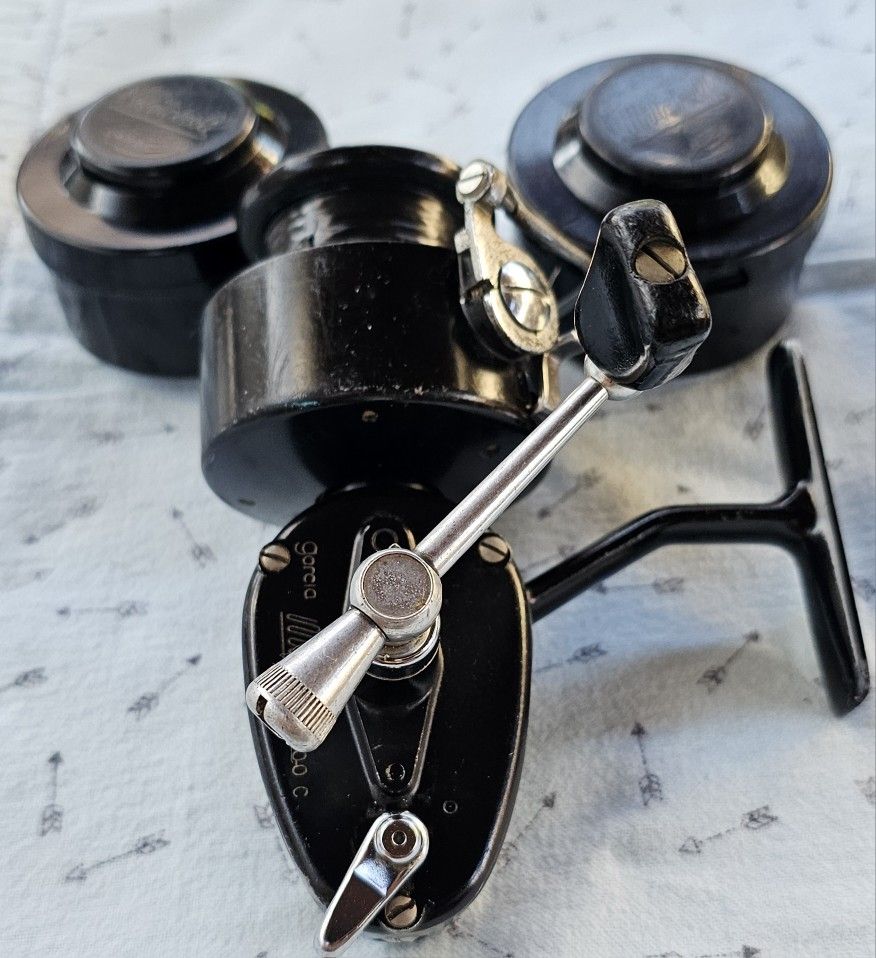 Vintage Garcia Mitchell 300 Spinning Fishing Reel Made in France W/ Extra Spool