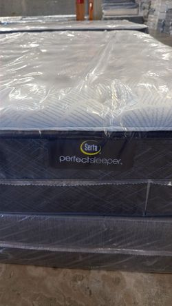 Only $499 King Serta mattress only