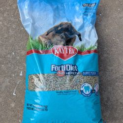 Brand New 10-lb Sealed Bag Kaytee Forti-Diet Pro Health Rabbit Food
