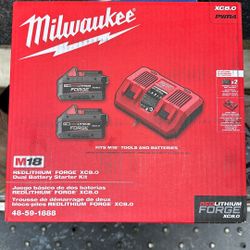 Milwaukee Forge Xc8ah Duel Battery Starter Kit