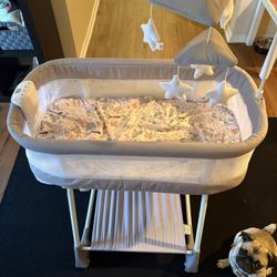 Baby bassinet 