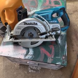 MAKITA 36V MAGNESIUM SKILL SAW