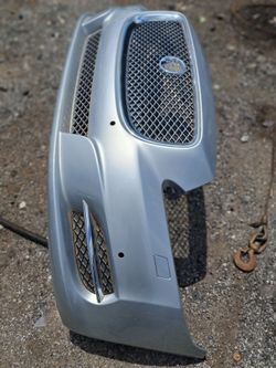2009/14  Jaguar xj complete front bumper cover with gillie and everything on it