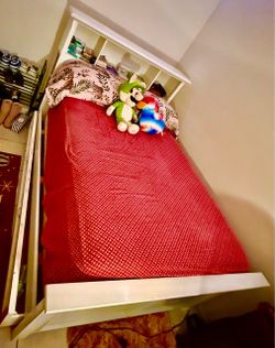 Complete Full size bed set with dresser