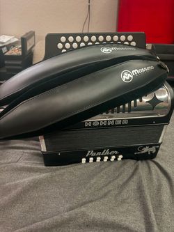 Hohner Panther GCF  (Sol) Accordion – 3 Row – $700 OBO