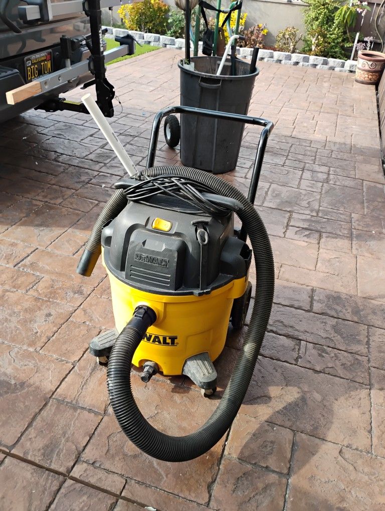 DeWalt Shop Vac