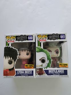 Hot topic Exclusives Beetlejuice #641 and Lydia Deetz #640 wedding Set Funko Pops.