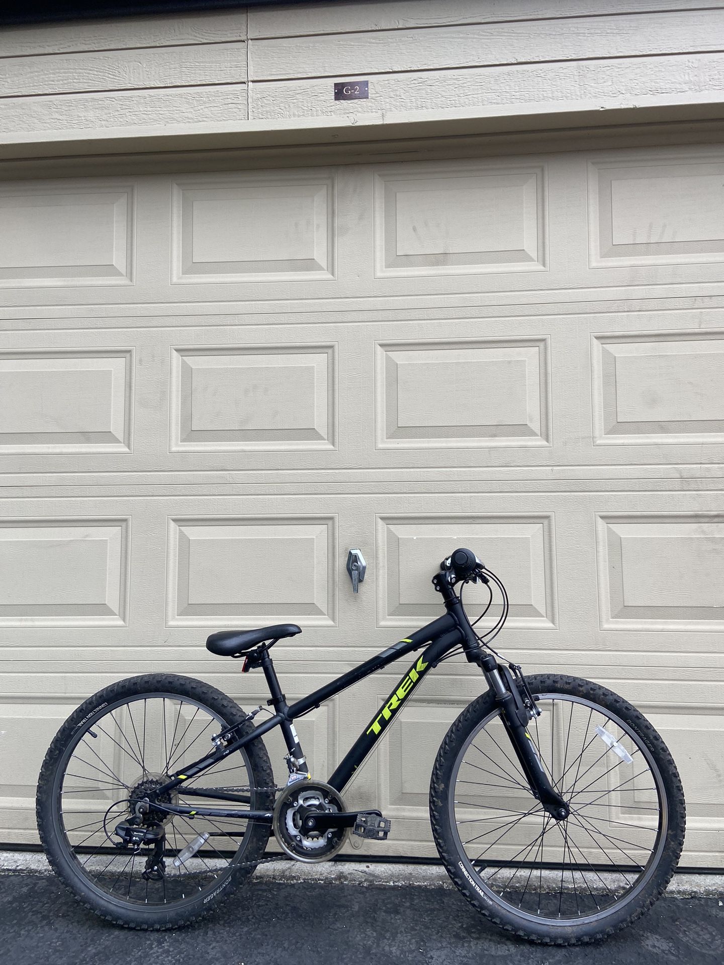 Trek Precaliber – 24” Wheels – 21-Speed – Youth Mountain Bike Bicycle