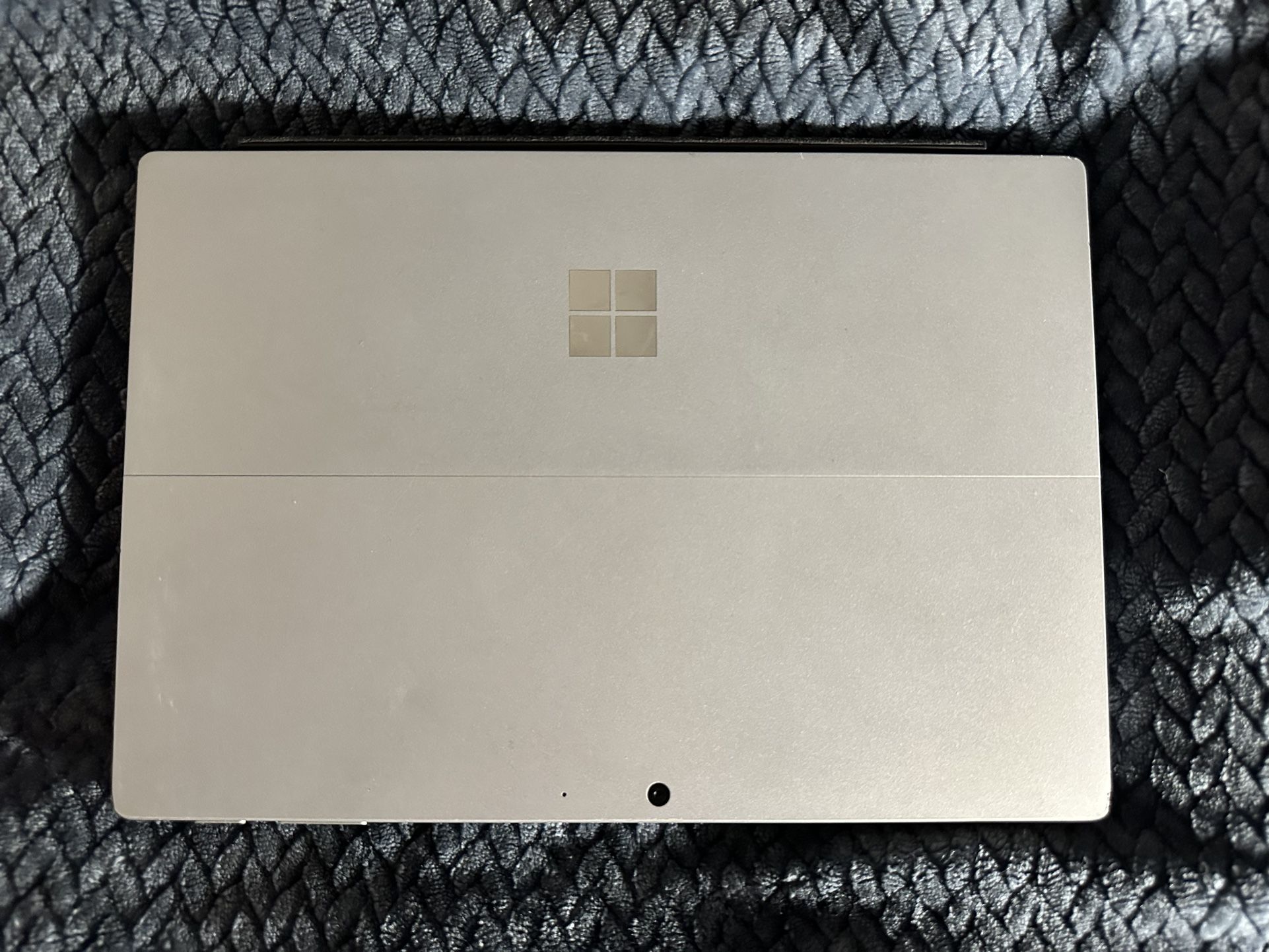 Microsoft Surface Pro 7 8Gb i5 (Used)
