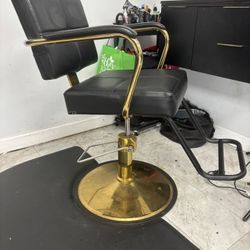 Salon Chair And Anti fatigue Mat