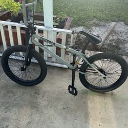 Subrosa Salvador 20” BMX Bike