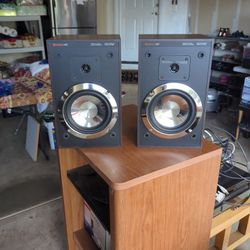 Boston  A 40. Speakers 