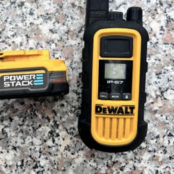 Dewalt walkie-talkie