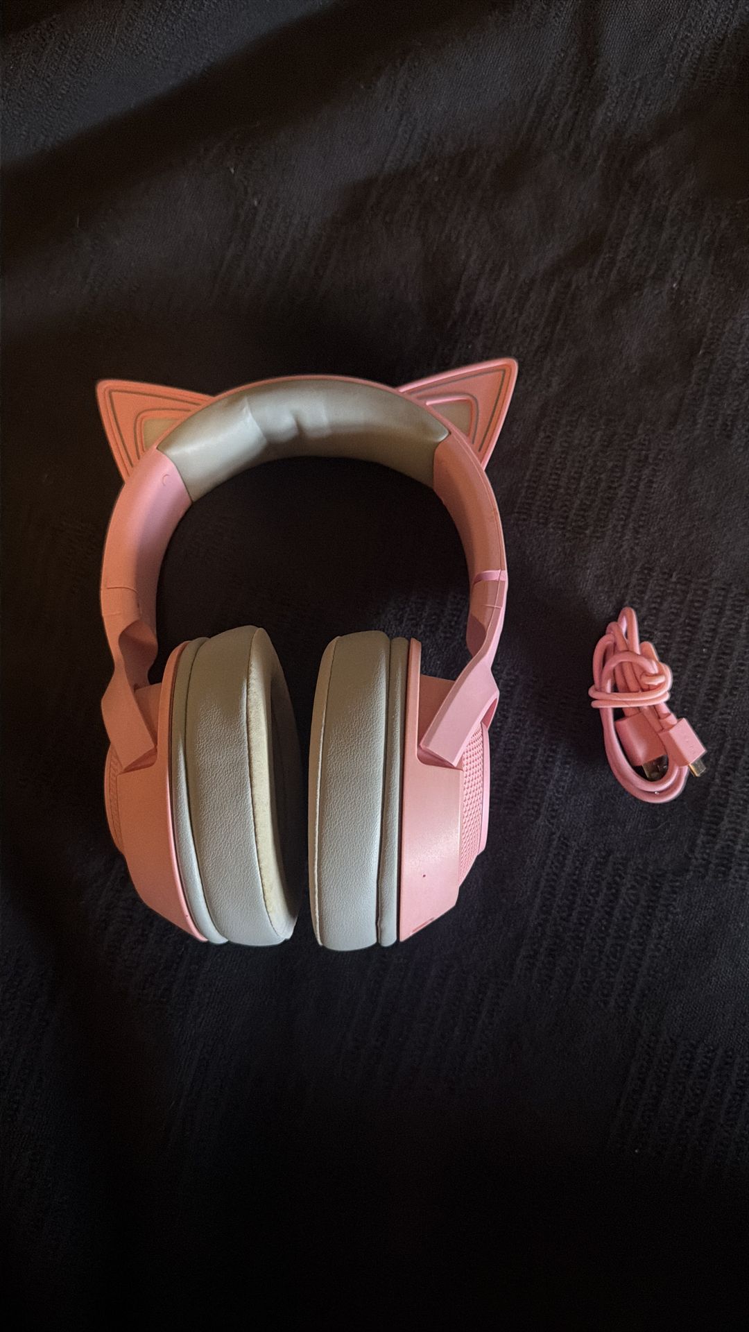 Razer pink wireless gaming headset