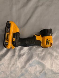 DeWalt 20v 110 lumens flashlight