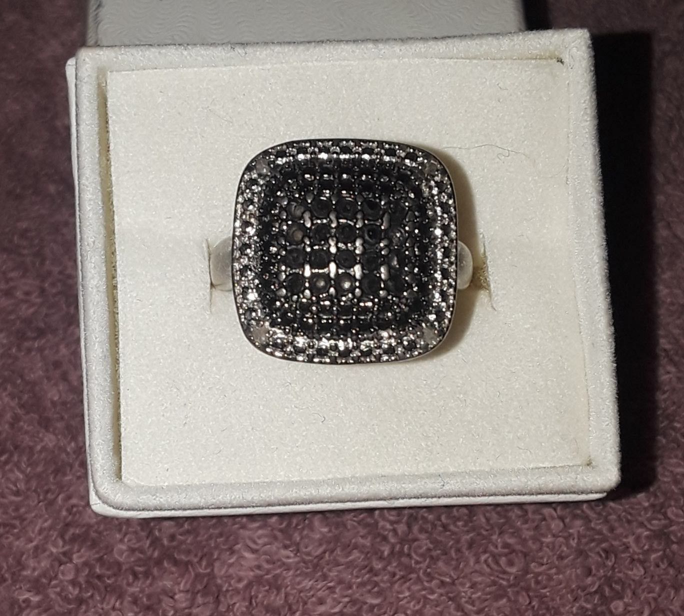 Kay Jewelers Ring size 6