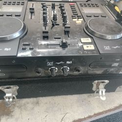 Edison Dj Mixer With Everthing To It 