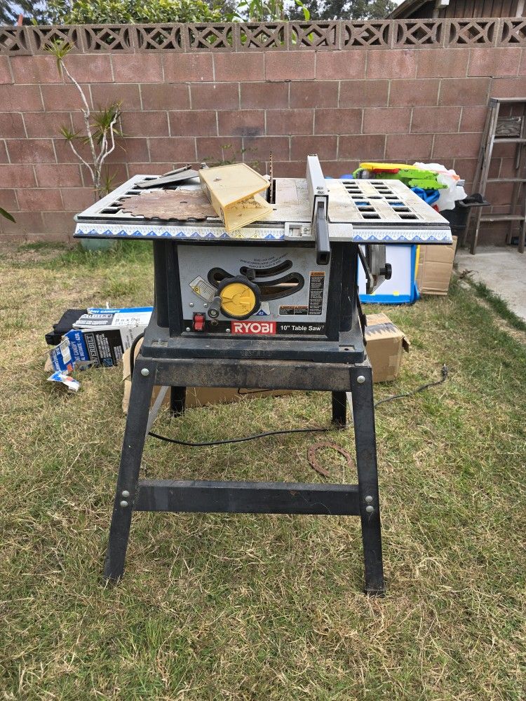 RYOBI 10" Table Saw